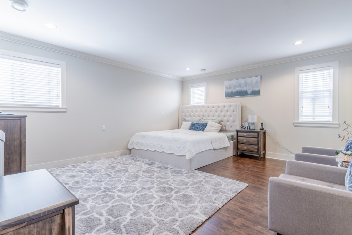 Basement Recreation Room Photo of 15833 108 Avenue, Surrey, BC