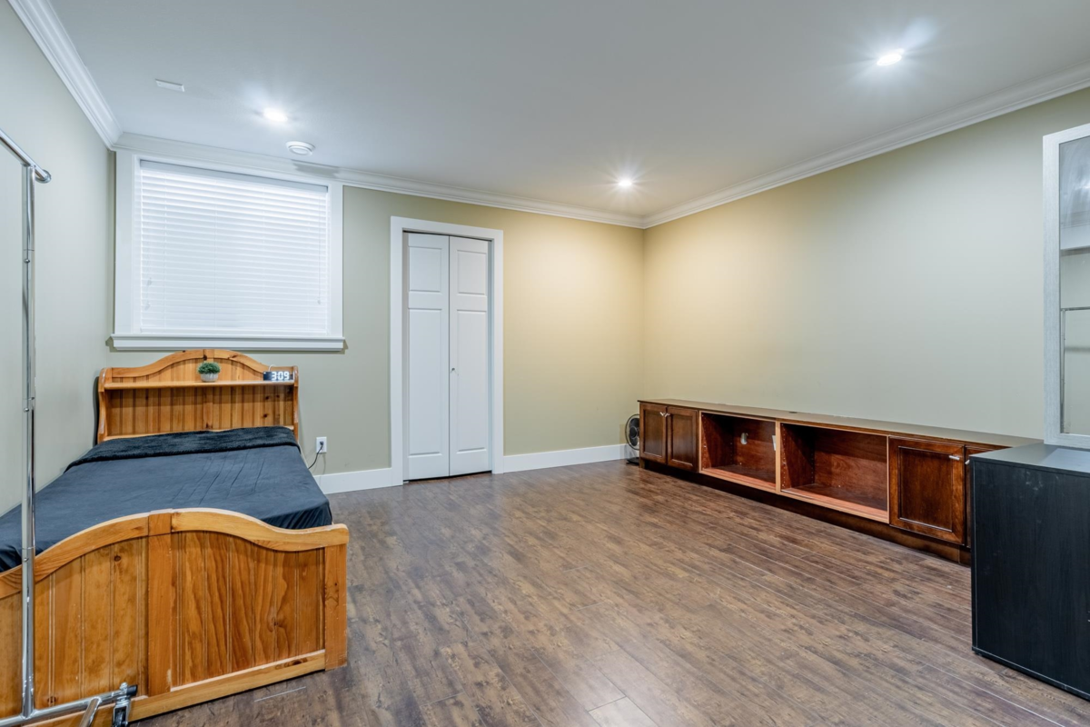 Hot Tub / Spa Photo of 15833 108 Avenue, Surrey, BC