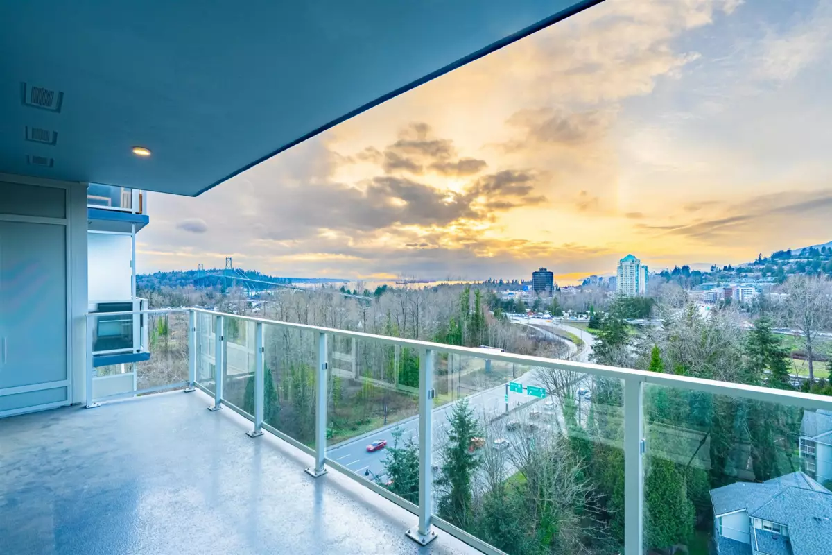 Breakfast Nook Photo of 1107 200 Klahanie Court, West Vancouver, BC