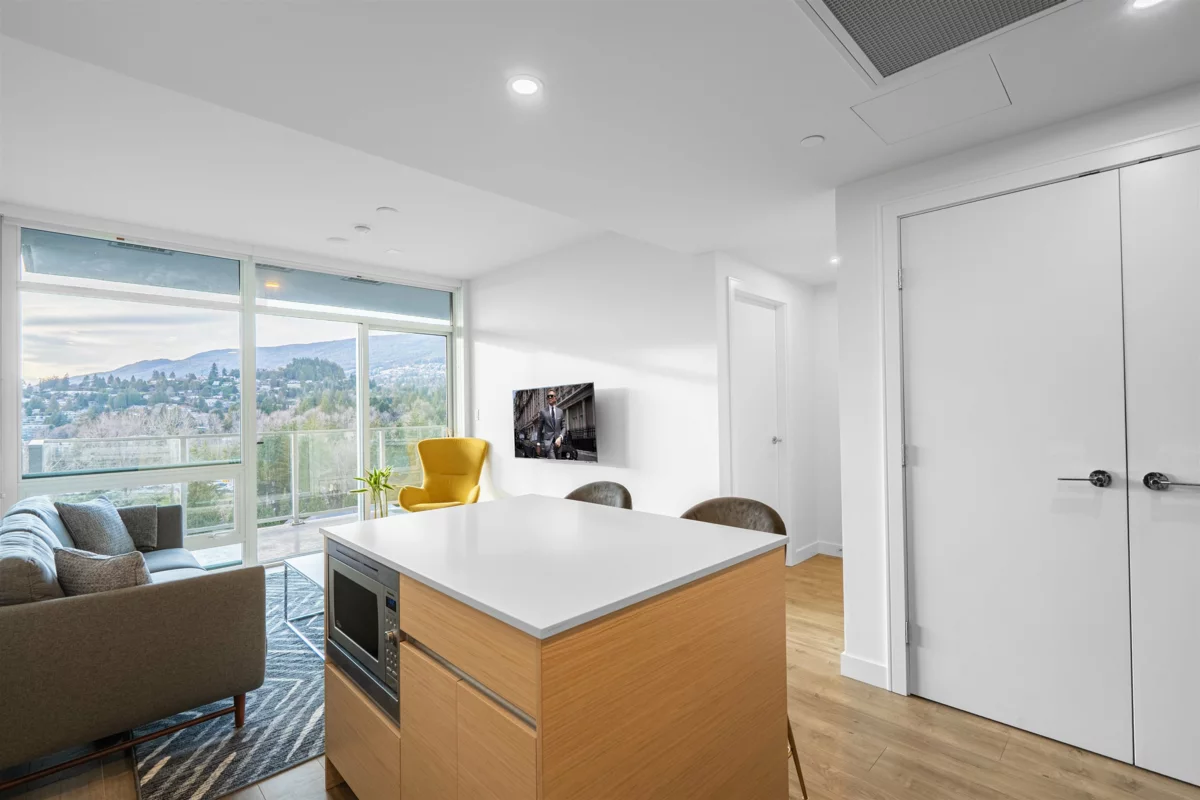 Dining Area Photo of 1107 200 Klahanie Court, West Vancouver, BC