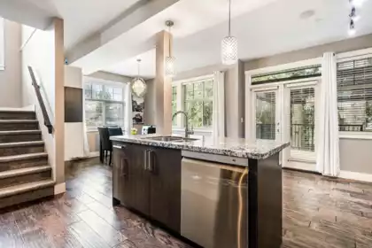 Kitchen Photo of 37 35298 Marshall Road, Abbotsford, BC