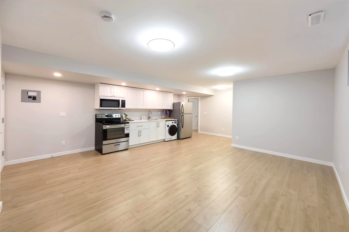 Outdoor Deck Photo of 3565 Sheffield Avenue, Coquitlam, BC