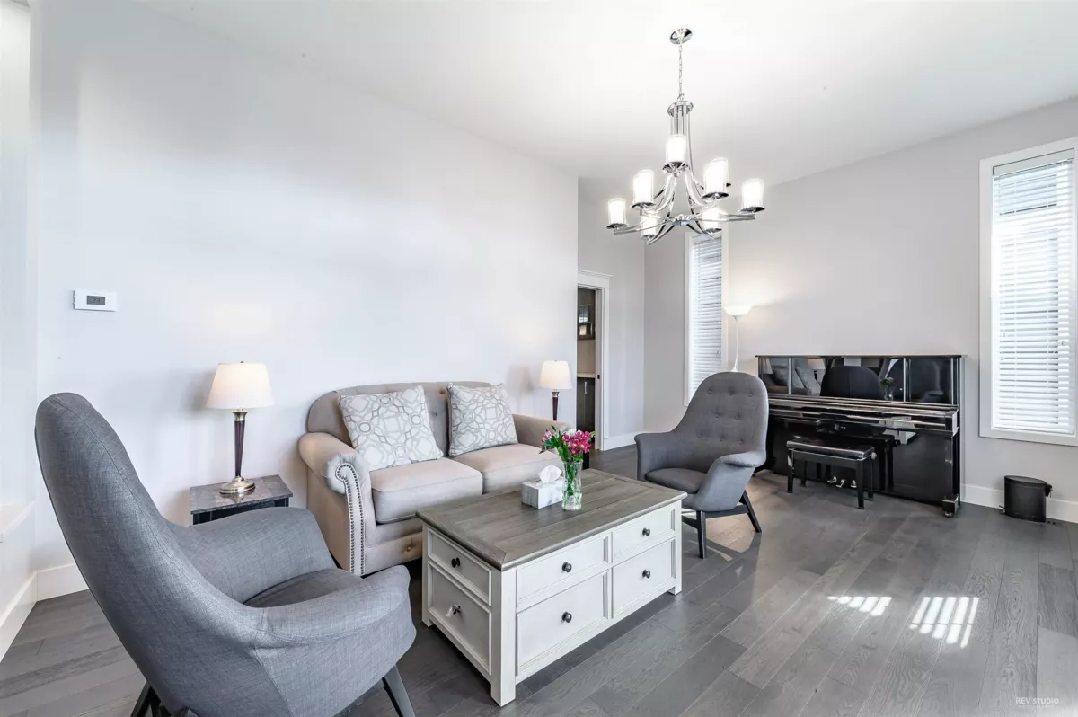 Primary Bathroom Photo of 3565 Sheffield Avenue, Coquitlam, BC