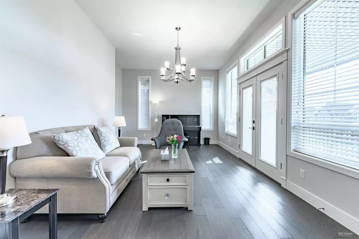 Walk-In Closet Photo of 3565 Sheffield Avenue, Coquitlam, BC