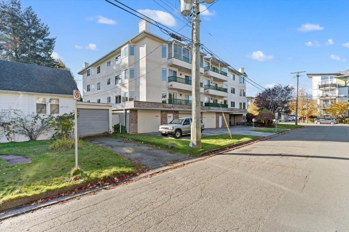 Garden / Landscaping Photo of 203 45604 Brett Avenue, Chilliwack, BC