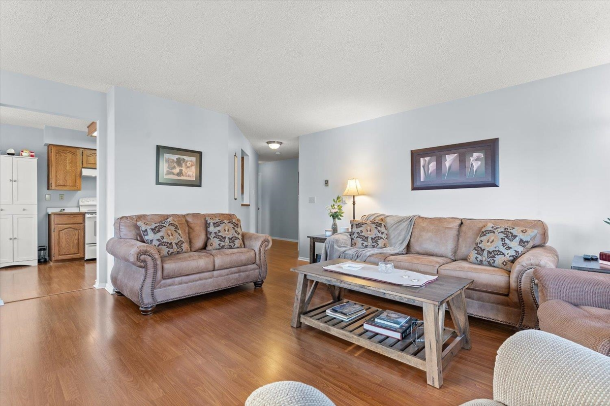 Kitchen Photo of 203 45604 Brett Avenue, Chilliwack, BC