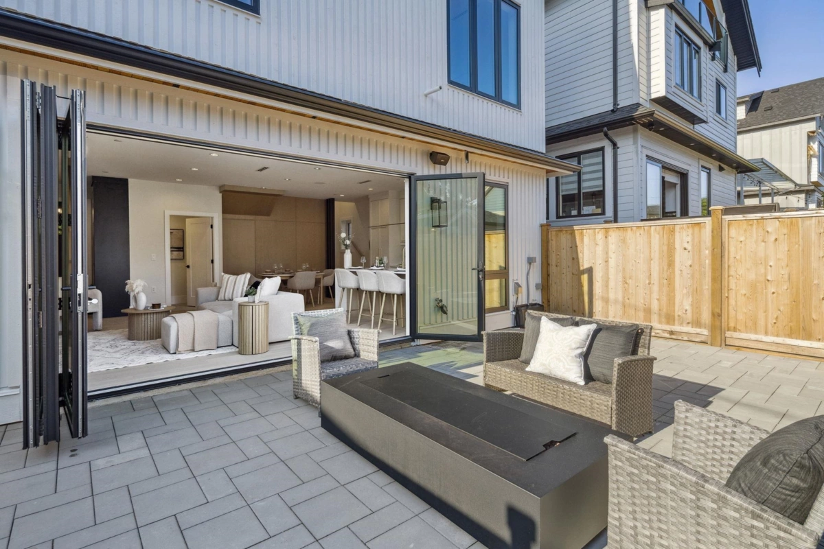 Bedroom 4 Photo of #2 2244 E 11th Avenue, Vancouver, BC