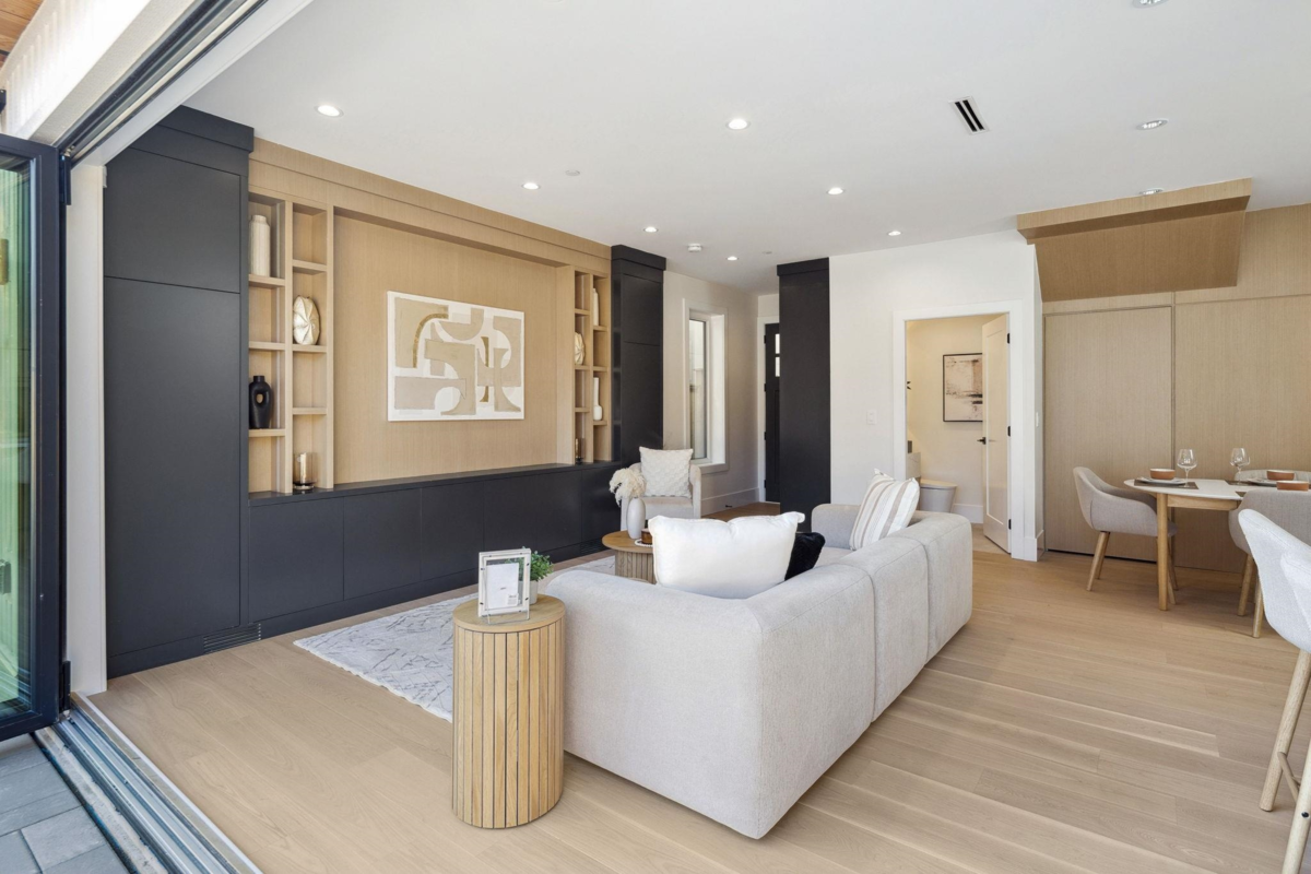 Breakfast Nook Photo of #2 2244 E 11th Avenue, Vancouver, BC