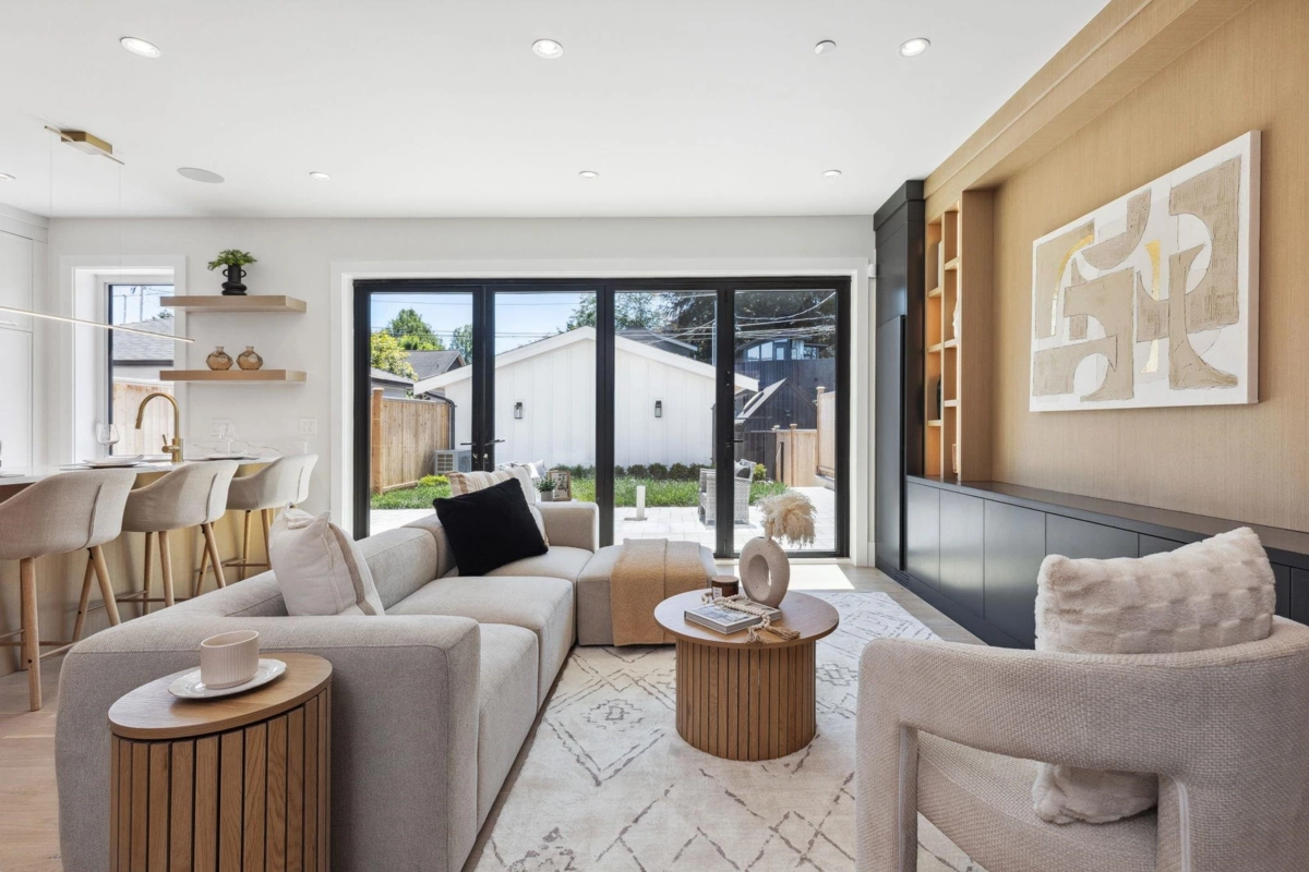 Dining Area Photo of #2 2244 E 11th Avenue, Vancouver, BC
