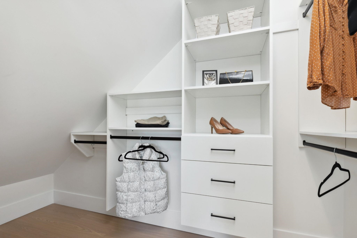 Swimming Pool Photo of #2 2244 E 11th Avenue, Vancouver, BC