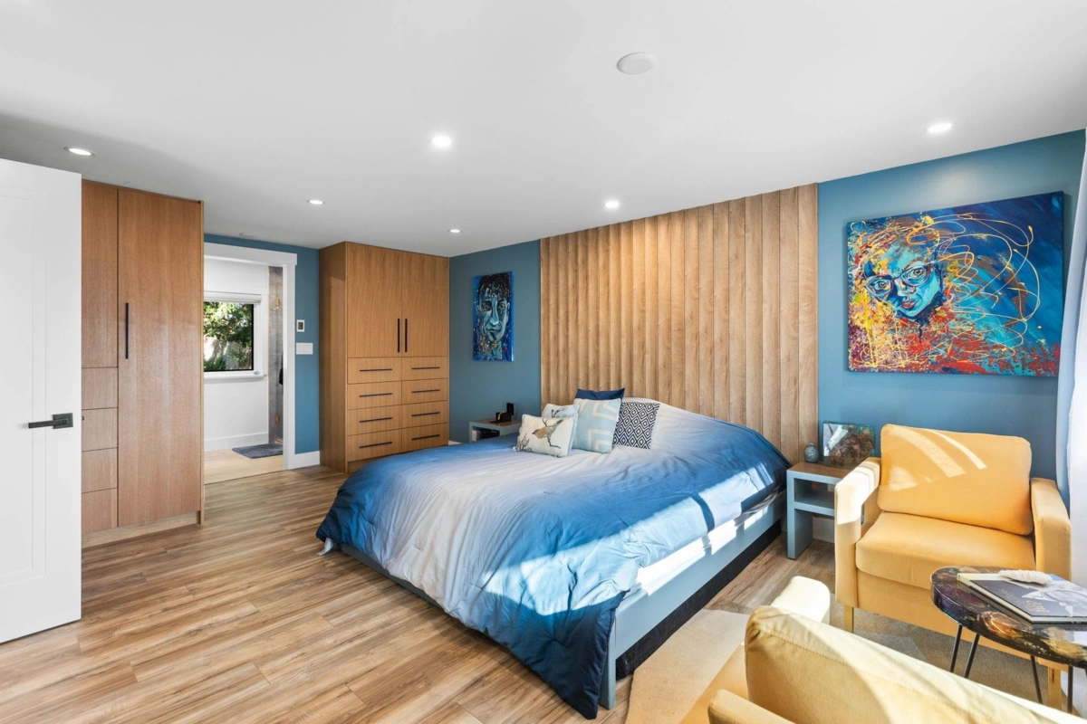 Guest Bathroom Photo of 159 Roe Drive, Port Moody, BC