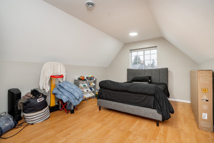 Powder Room Photo of 8045 164a Street, Surrey, BC