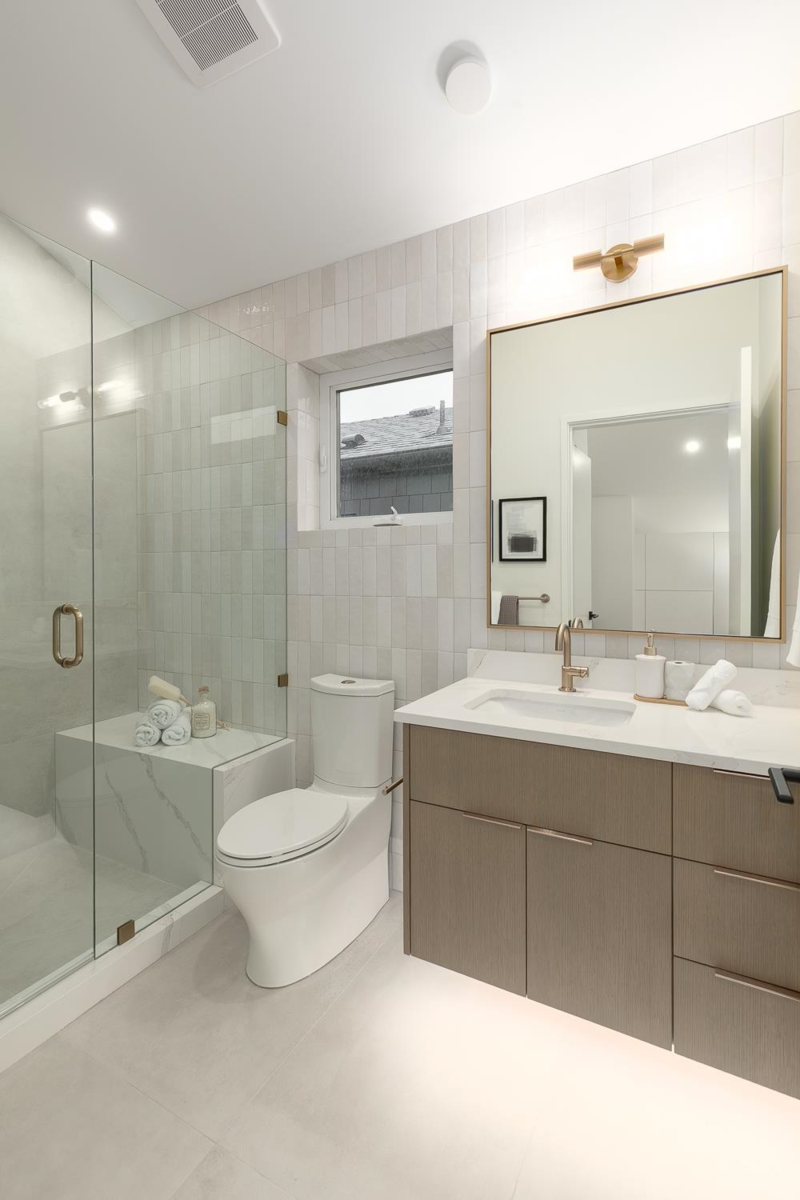 Walk-In Closet Photo of 5405 Wales Street, Vancouver, BC