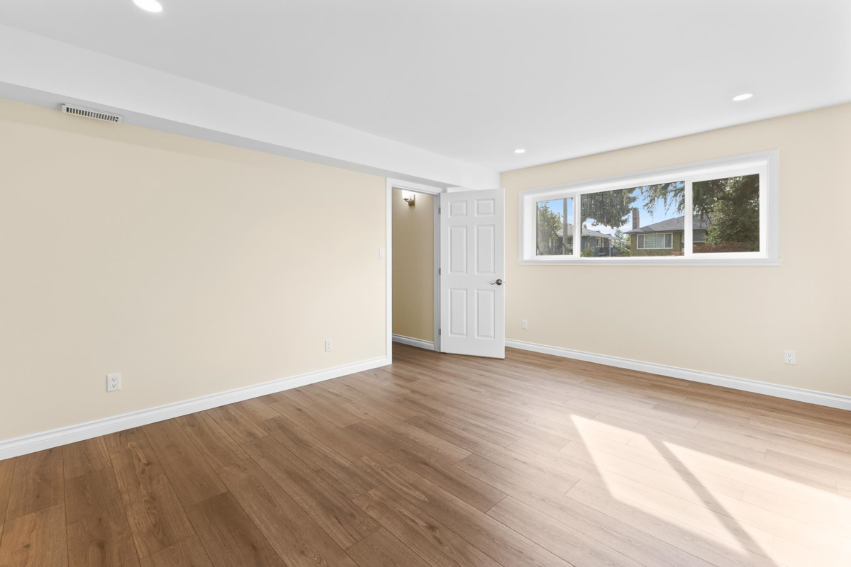 Laundry Room Photo of 1119 Sprice Avenue, Coquitlam, BC