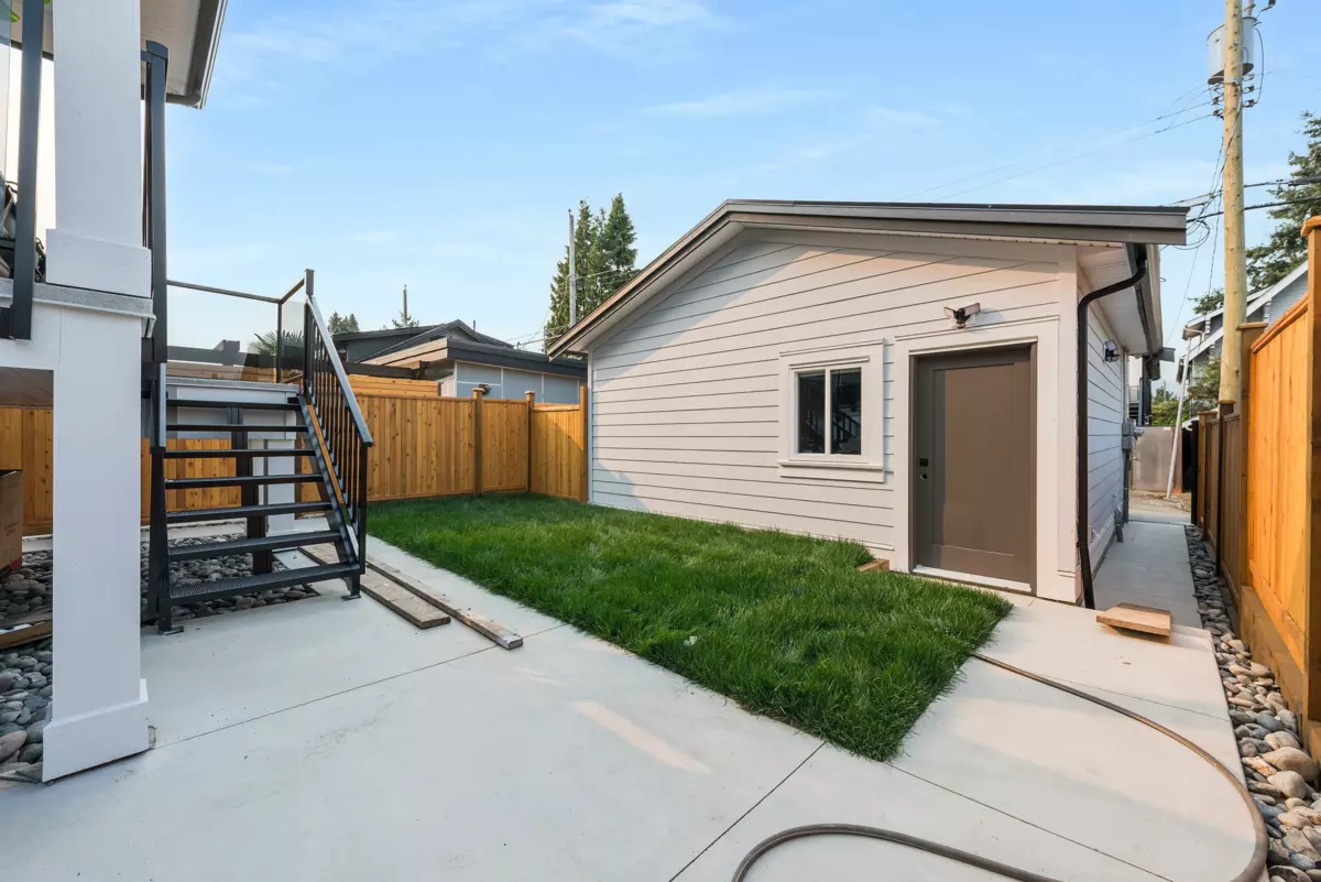 Backyard Photo of 2743 Mcgill Street, Vancouver, BC