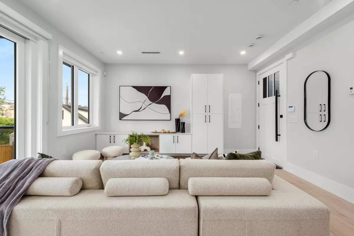 Front Yard Photo of 2743 Mcgill Street, Vancouver, BC