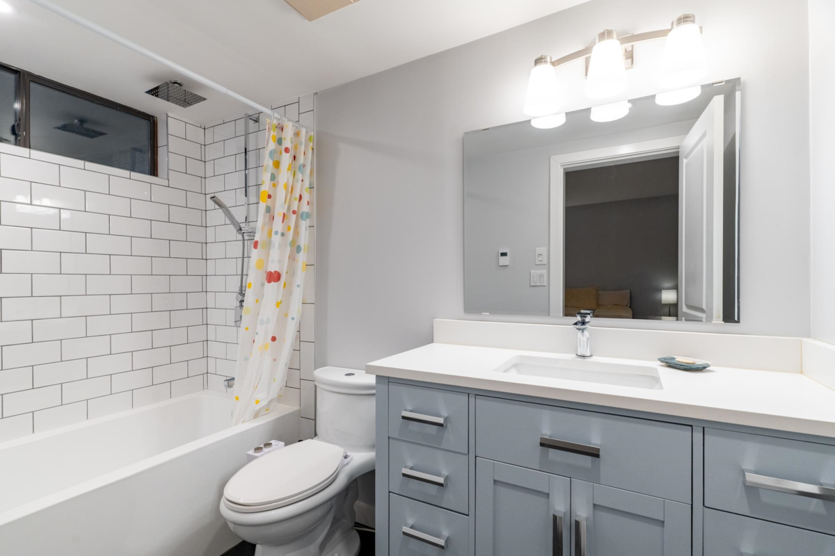 Hot Tub / Spa Photo of 13 2151 Banbury Road, North Vancouver, BC