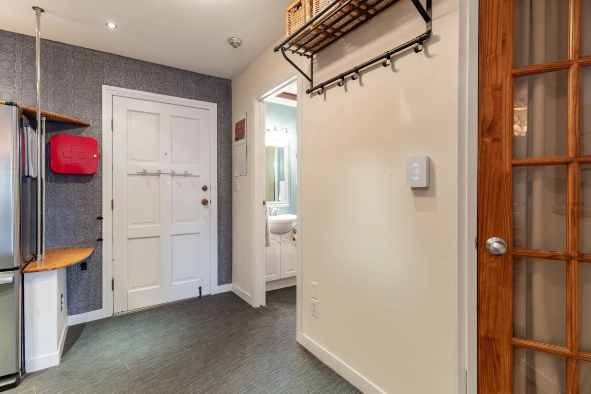 Kitchen Island Photo of 13 2151 Banbury Road, North Vancouver, BC