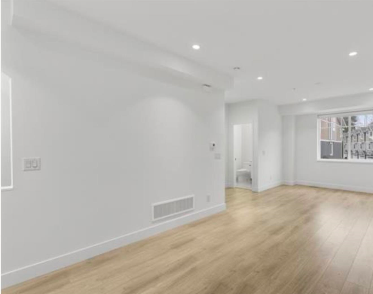 Bedroom 3 Photo of 5 23108 Lougheed Highway, Maple Ridge, BC