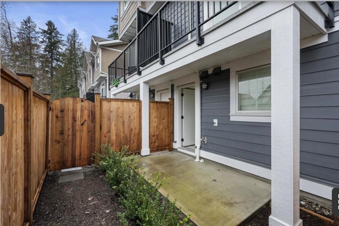 Guest Bathroom Photo of 5 23108 Lougheed Highway, Maple Ridge, BC