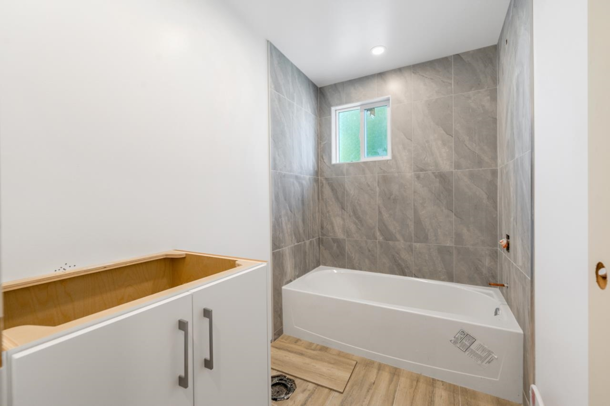 Powder Room Photo of 7520 Canada Way, Burnaby, BC