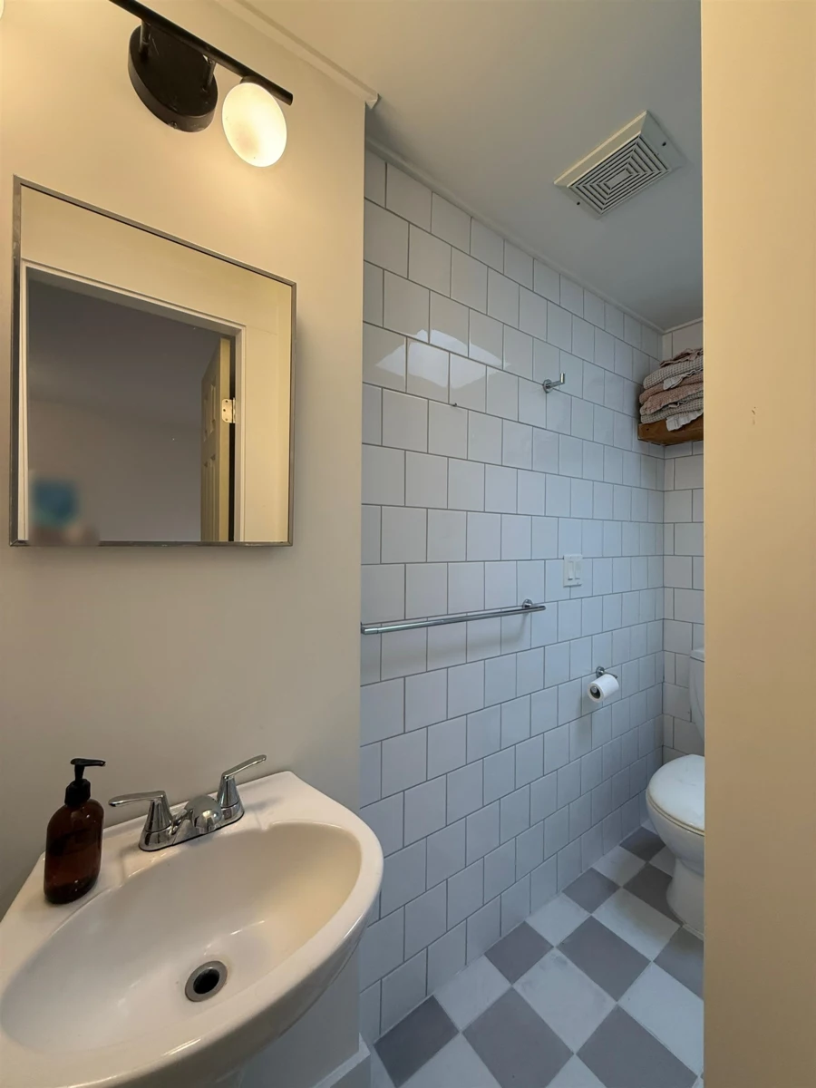 Bedroom 2 Photo of 962 Cemetery Road, Gibsons, BC