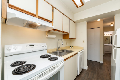305 812 Milton Street, New Westminster, BC, New Westminster — Apartment/Condo for sale