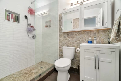 Powder Room Photo of 106 10675 138a Street, Surrey, BC