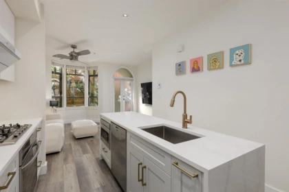 828 W 6th Avenue, Vancouver, BC, Vancouver — Townhouse for sale