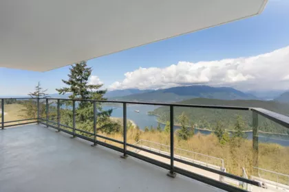 1106 8940 University Crescent, Burnaby, BC, Burnaby — Apartment/Condo for sale