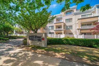 211 7117 Antrim Avenue, Burnaby, BC, Burnaby — Apartment/Condo for sale