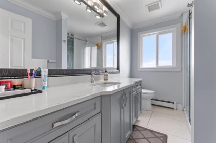 Hallway Photo of 13398 89 Avenue, Surrey, BC