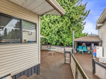 Laundry Room Photo of 960 Porter Street, Coquitlam, BC