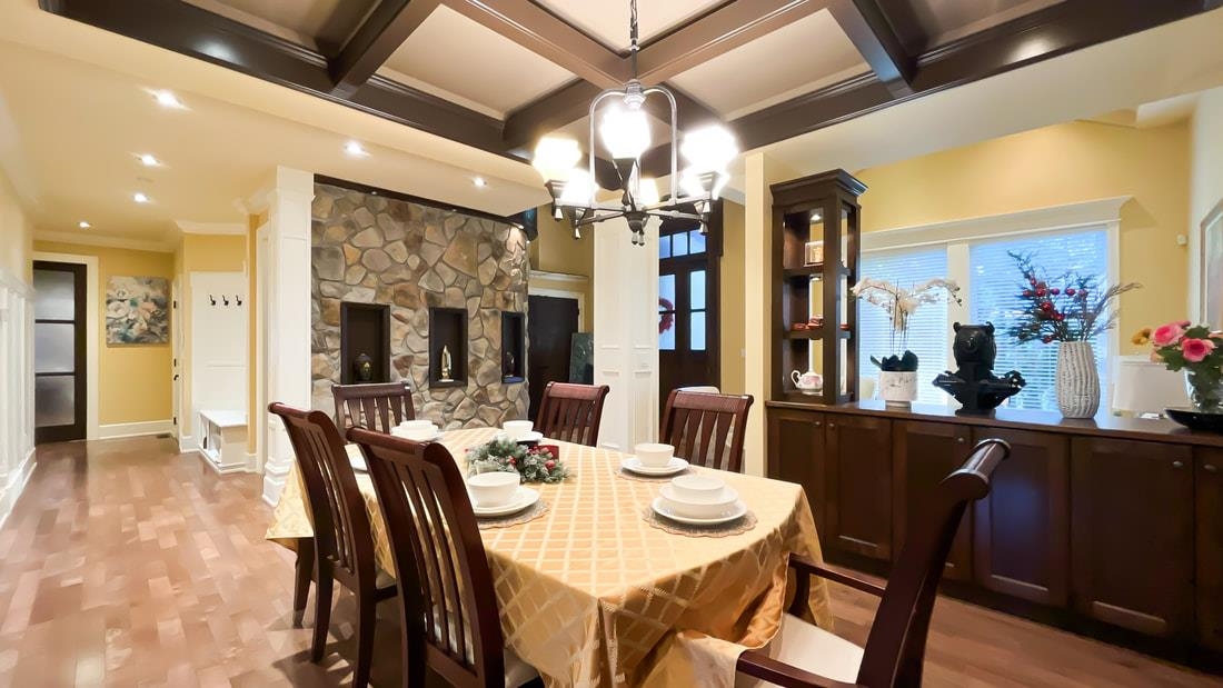 Breakfast Nook Photo of 3470 144 Street, Surrey, BC