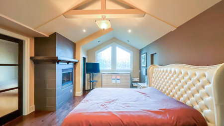Guest Bathroom Photo of 3470 144 Street, Surrey, BC