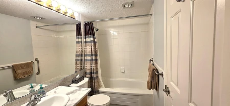 Loft / Bonus Room Photo of 101 33090 George Ferguson Way, Abbotsford, BC