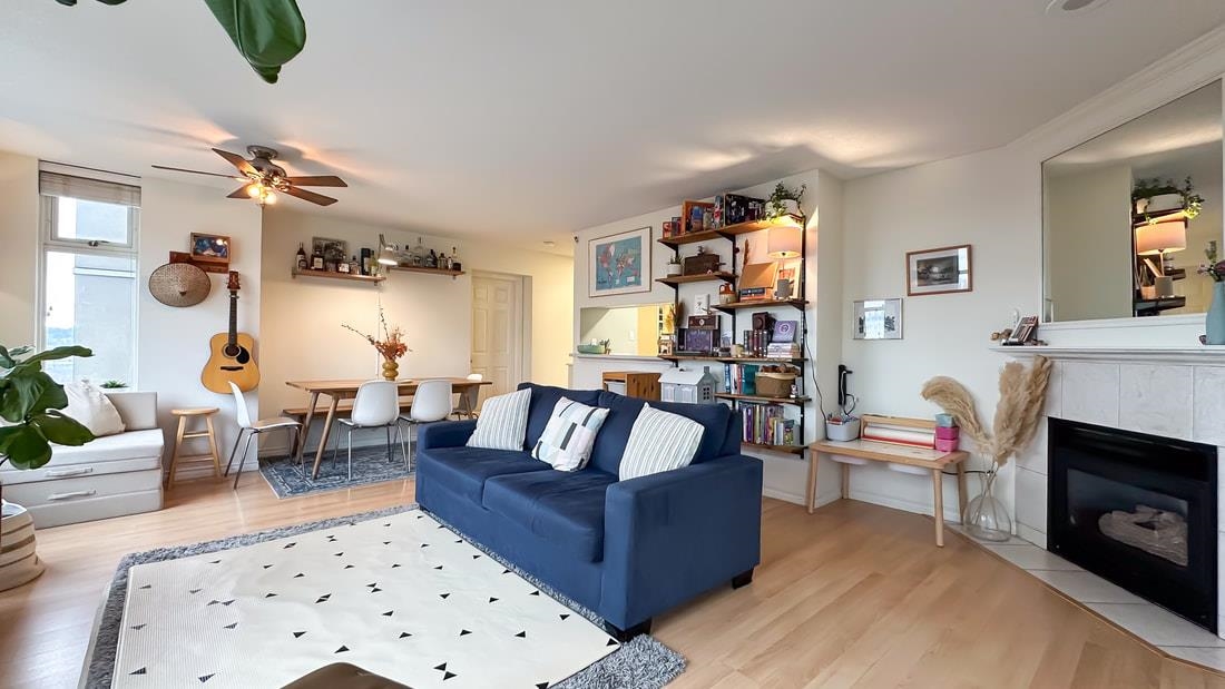 Breakfast Nook Photo of 704 720 Carnarvon Street, New Westminster, BC