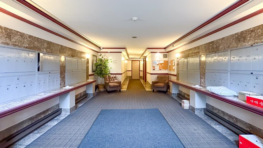 Hallway Photo of 704 720 Carnarvon Street, New Westminster, BC