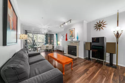 306 3400 SE Marine Drive, Vancouver, BC