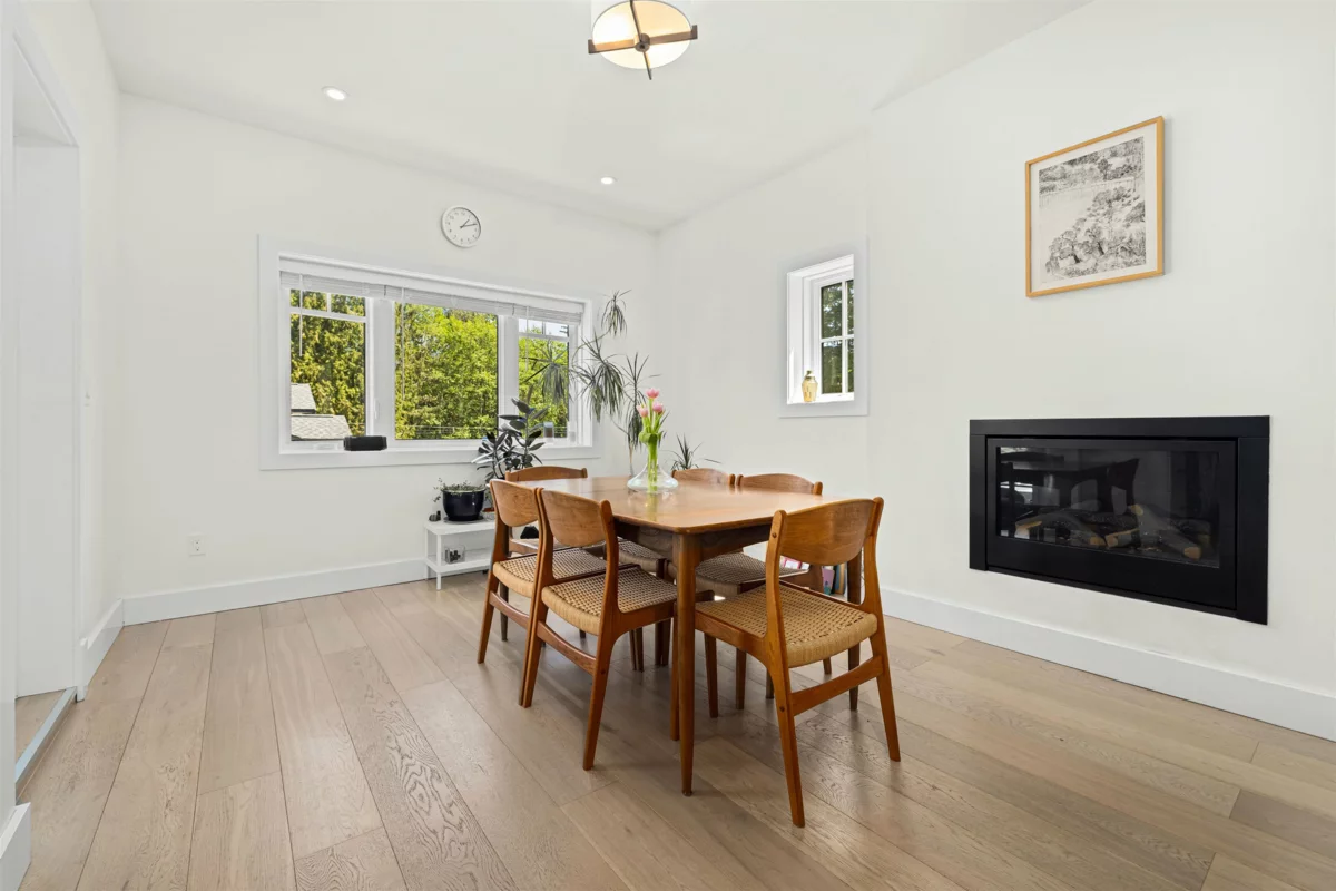 Basement Recreation Room Photo of 1096 Foxglove Lane, Bowen Island, BC