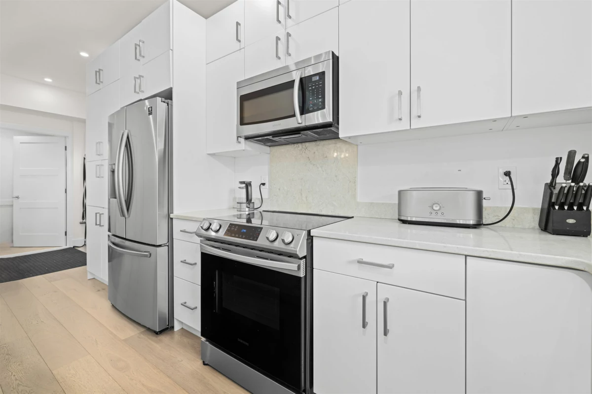 Bedroom 4 Photo of 1096 Foxglove Lane, Bowen Island, BC