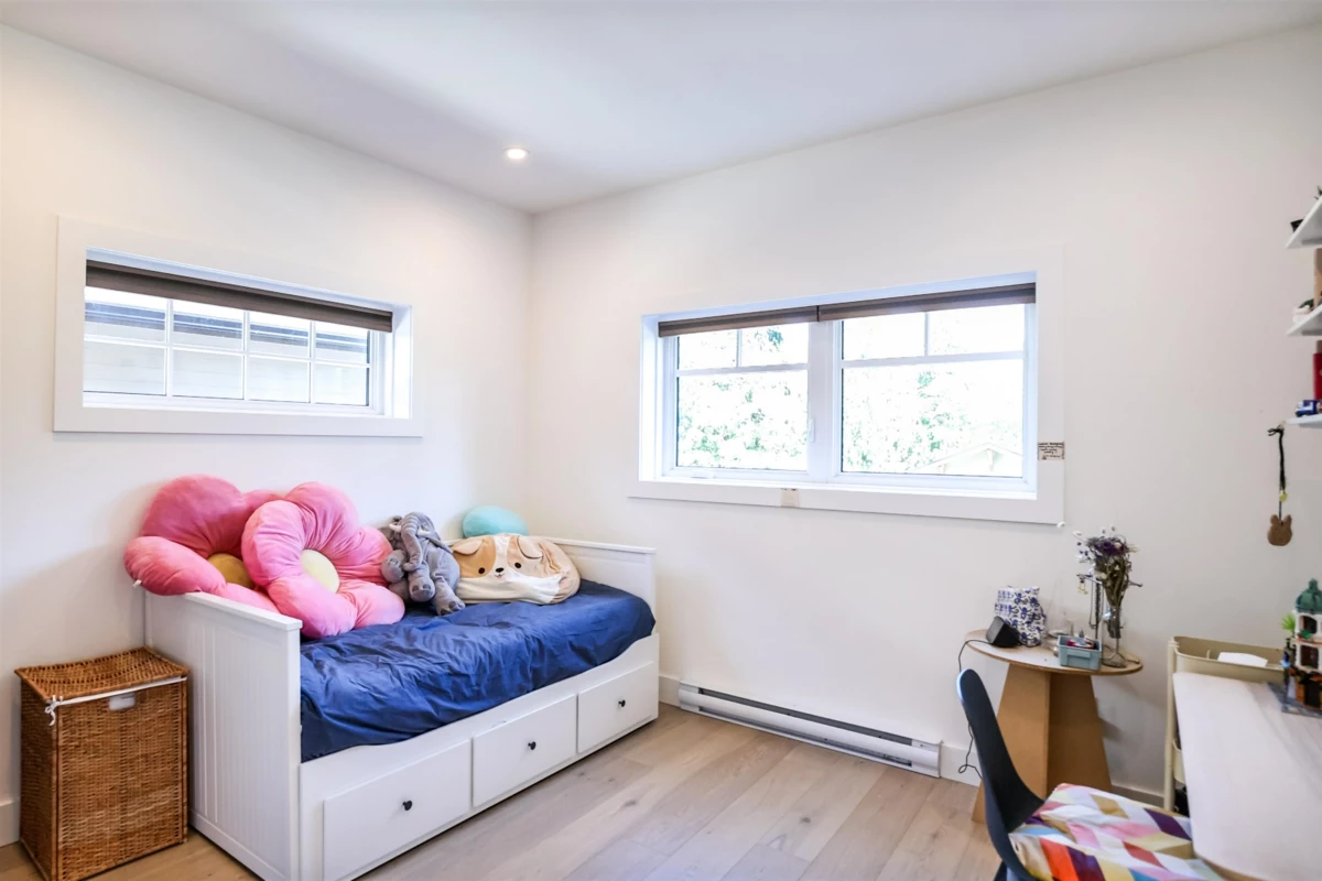 Outdoor Patio Photo of 1096 Foxglove Lane, Bowen Island, BC