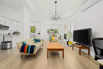 Front exterior of 1096 Foxglove Lane, Bowen Island, BC