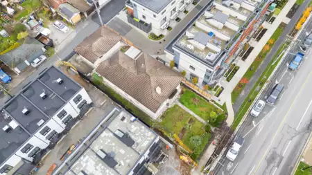 612 E 3rd Street, North Vancouver, BC, Calverhall — 6 bed single family residence for sale