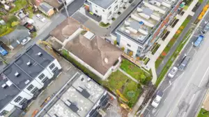 612 E 3rd Street, North Vancouver, BC