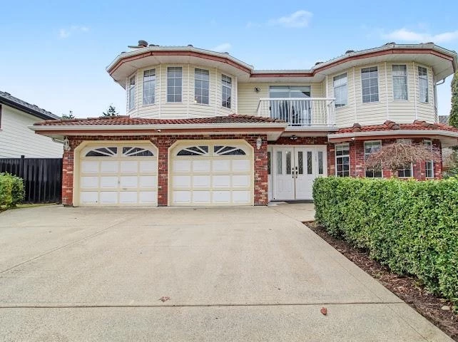 Exterior Front Photo of 14962 96a Avenue, Surrey, BC