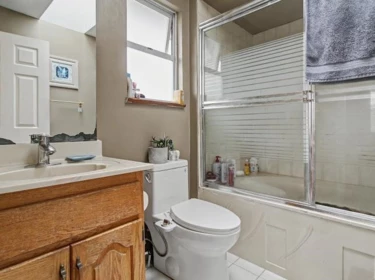 Powder Room Photo of 14962 96a Avenue, Surrey, BC