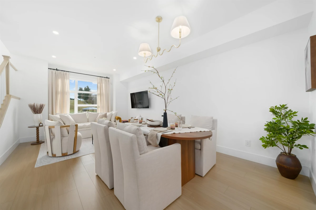 Primary Bedroom Photo of 8 32929 Cherry Avenue, Mission, BC