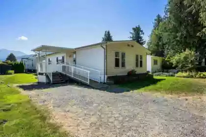 108 6035 Vedder Road, Chilliwack, BC, Vedder Crossing — 3 bed manufactured home for sale