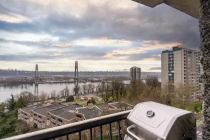 Aerial View of 1002 47 Agnes Street, New Westminster, BC